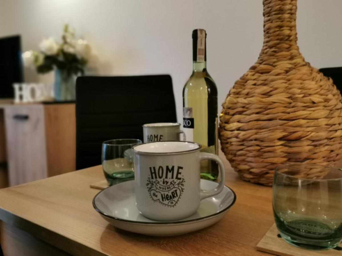Apartament Kolobrzeg Port Welcome Home Екстериор снимка